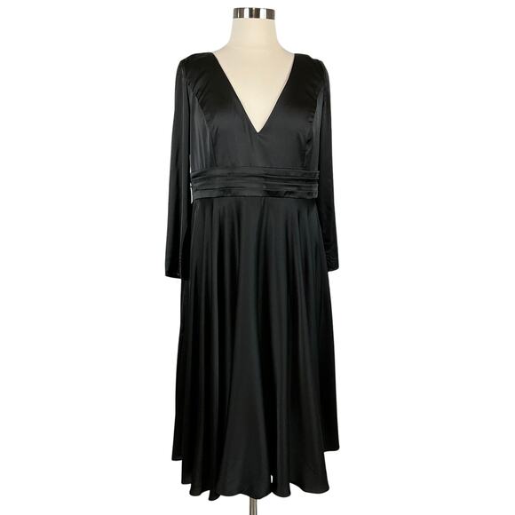 Mac Duggal Dresses & Skirts - Mac Duggal Satin Long Sleeve Fit and Flare Midi Cocktail Dress Black Size 20W